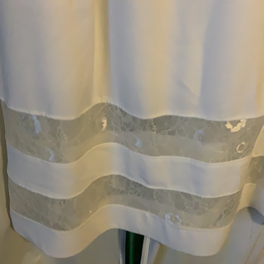 Bought as a casual wedding dress, never worn - Picture 5 of 6